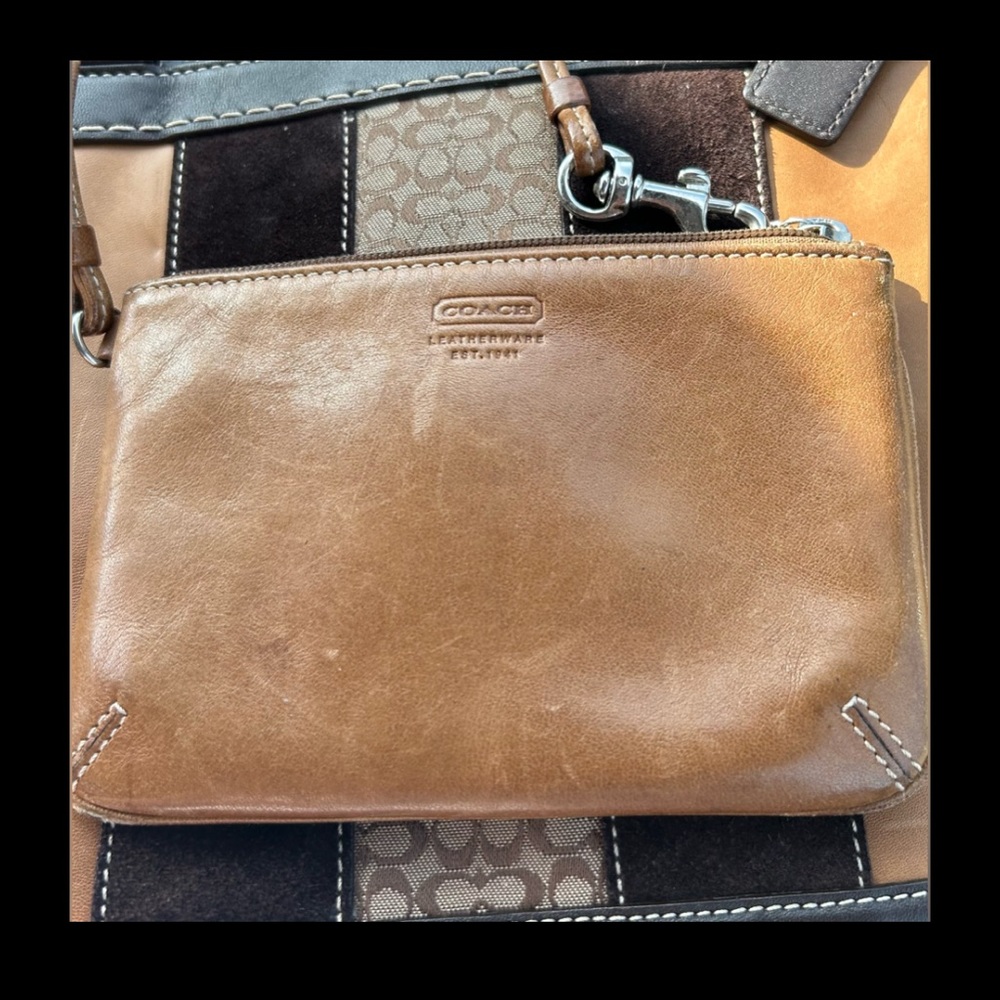 COACH LEATHER WRITSTLET
